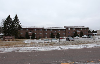 Tower Heights Apartments in Sauk Rapids, MN - Building Photo - Building Photo