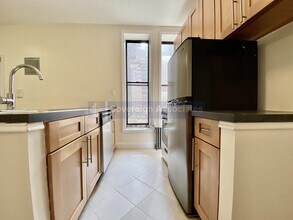 12 Pinehurst Ave in New York, NY - Building Photo - Building Photo