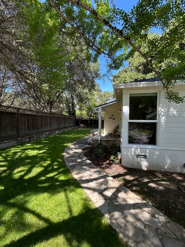 903 Timothy Ln in Menlo Park, CA - Building Photo - Building Photo