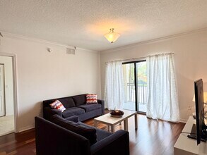 4907 Midtown Ln in Palm Beach Gardens, FL - Building Photo - Building Photo