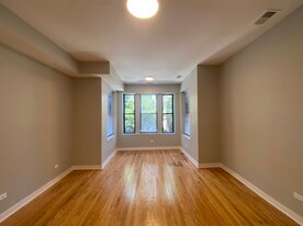 1739 W Wallen Ave in Chicago, IL - Building Photo