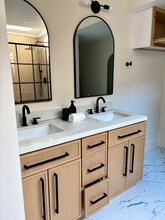 3609 SW 38th Ave in Portland, OR - Building Photo - Building Photo