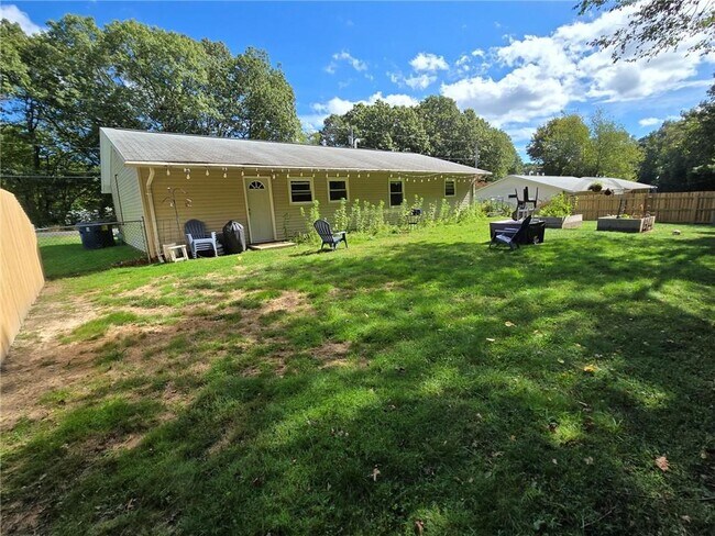 272 Signal Rock Dr in North Kingstown, RI - Building Photo - Building Photo