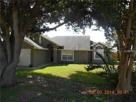 17802 Jefferson St in Oakland, FL - Building Photo