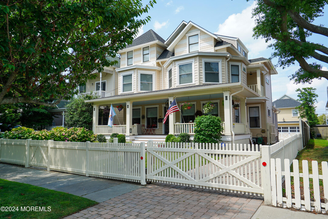 511 Asbury Ave in Asbury Park, NJ - Building Photo