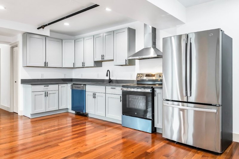 2 Charles St in Methuen, MA - Building Photo