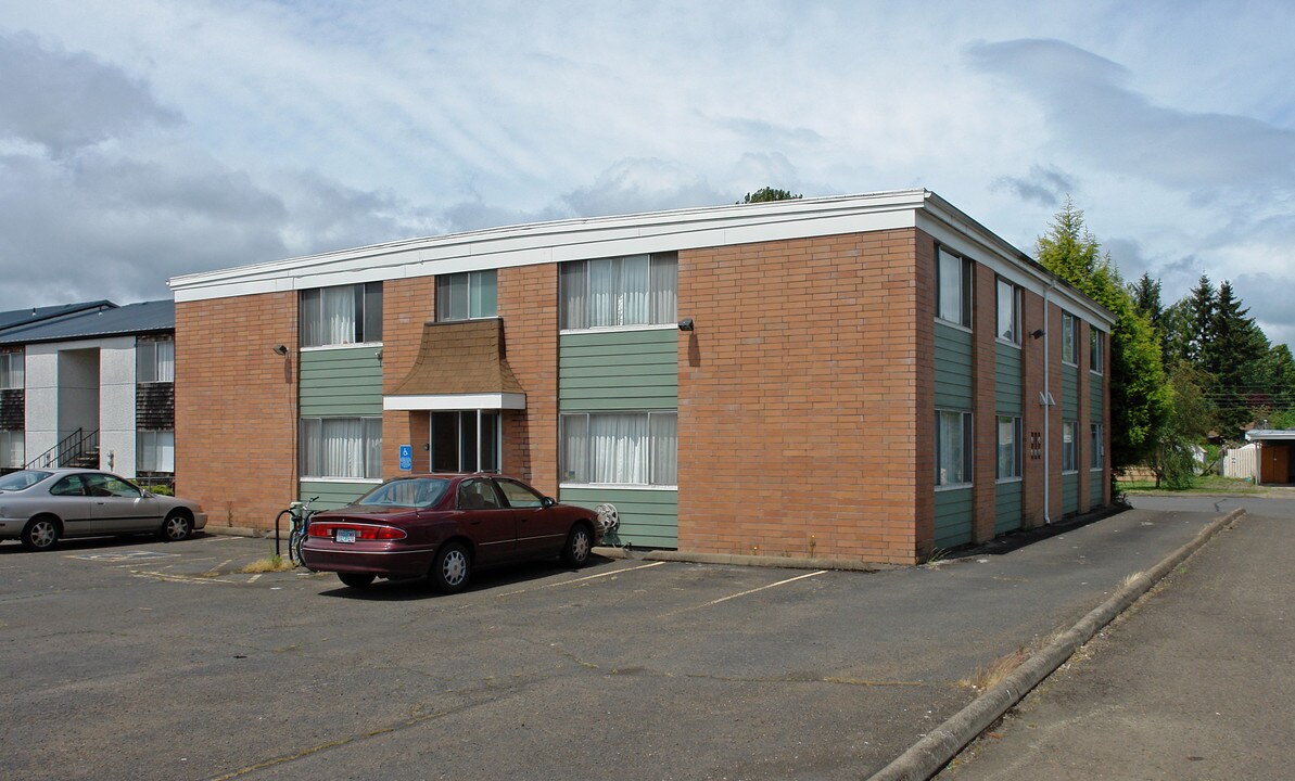 Anthony Arms Apartments in Corvallis, OR - Building Photo