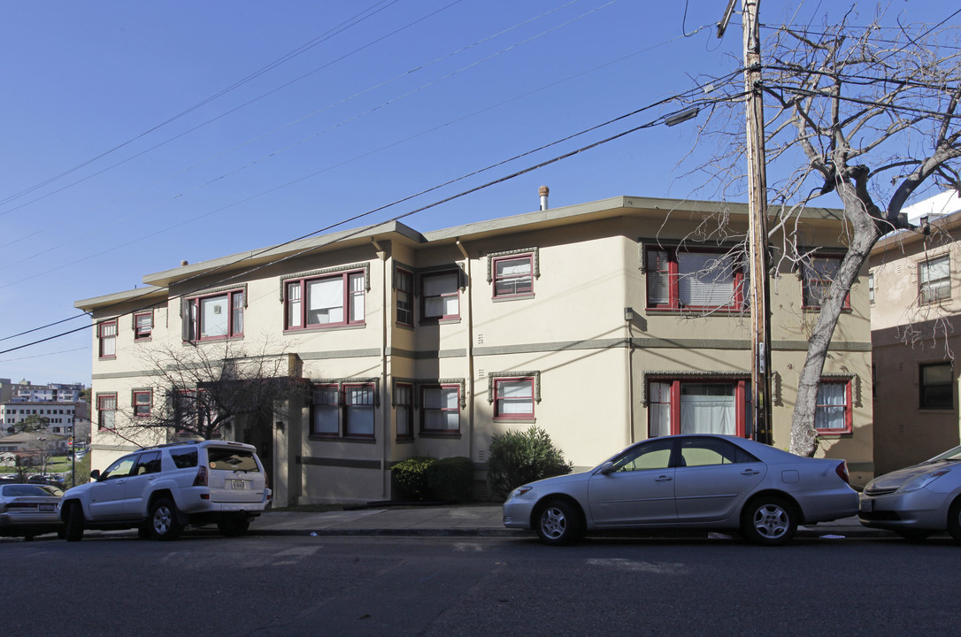 607 Beacon St in Oakland, CA - Building Photo