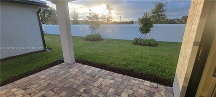2941 Hibiscus Ave in Oakland Park, FL - Building Photo - Building Photo