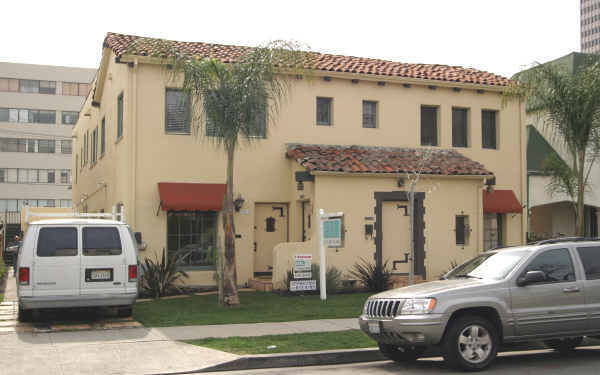 6216-6218 Orange St in Los Angeles, CA - Building Photo