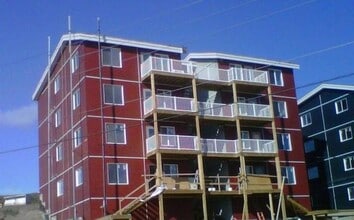 Road to Nowhere 8Plex Apartments in Iqaluit, NU - Building Photo - Building Photo