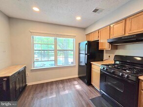 7266 Mahogany Dr in Hyattsville, MD - Building Photo - Building Photo