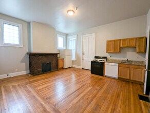30 Conklin St, Unit 3 in Cincinnati, OH - Building Photo - Building Photo