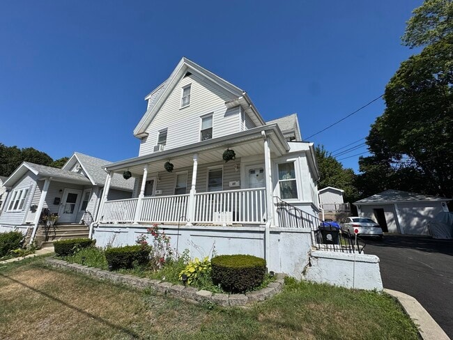 property at 27 Gibson St
