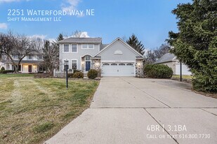 2251 Waterford Way NE in Grand Rapids, MI - Building Photo