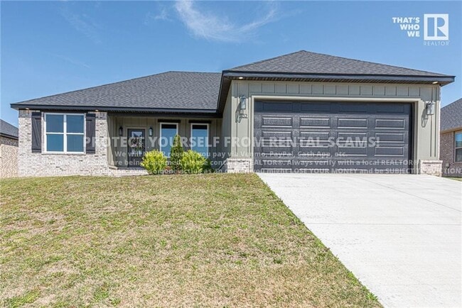 property at 932 Sugar Lf St
