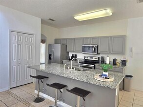 1027 Balmoral Dr in Davenport, FL - Building Photo - Building Photo
