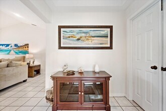 2216 Las Casitas Dr in Wellington, FL - Building Photo - Building Photo