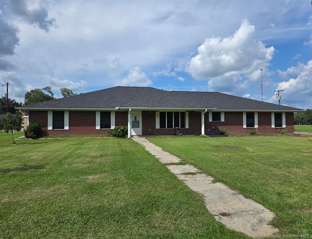 1422 Grace Ave in Vinton, LA - Building Photo