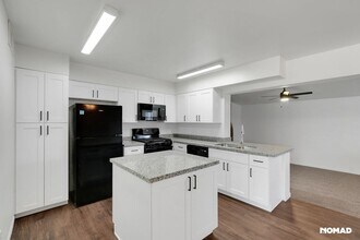 11618 N 24th Dr in Phoenix, AZ - Building Photo - Building Photo