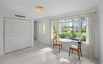 18445 NE 27th Pl in Aventura, FL - Building Photo - Building Photo