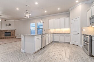 6708 Brand Ln in Midland, TX - Foto de edificio - Building Photo