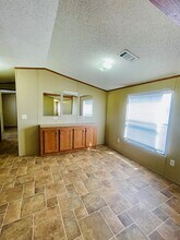 400 NW 12th St in Andrews, TX - Foto de edificio - Building Photo