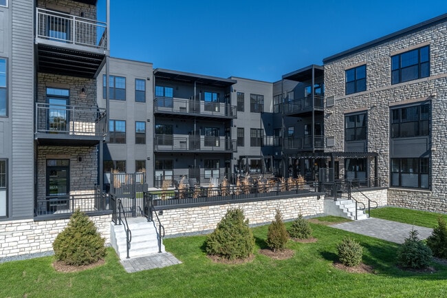 The River House in Mendota, MN - Building Photo - Building Photo