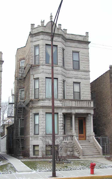 2536 N Kimball Ave in Chicago, IL - Foto de edificio