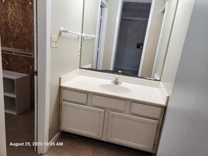 531 E Miracle Strip Pkwy in Mary Esther, FL - Building Photo - Building Photo