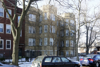 2557 W Eastwood Ave in Chicago, IL - Building Photo - Building Photo