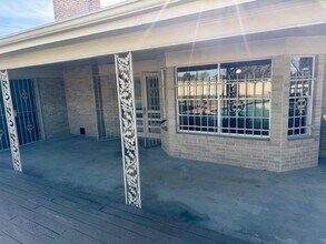 8601 Karling Dr in Austin, TX - Building Photo - Building Photo