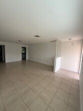 10022 8th St N in Naples, FL - Building Photo - Building Photo