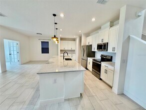 7902 Syracuse Dr in Clermont, FL - Building Photo - Building Photo