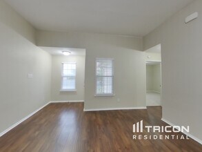 104 Druse Ln in Jarrell, TX - Building Photo - Building Photo