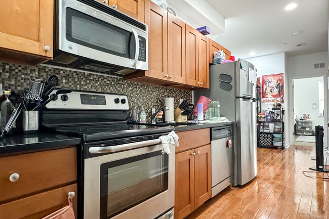 property at 1823 N Willington St