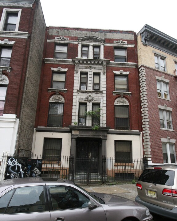 162 Woodruff Ave in Brooklyn, NY - Building Photo