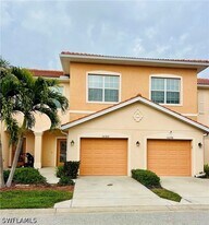 10300 Via Colomba Circle in Ft. Myers, FL - Building Photo