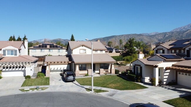 11363 Deerfield Dr in Yucaipa, CA - Building Photo - Building Photo