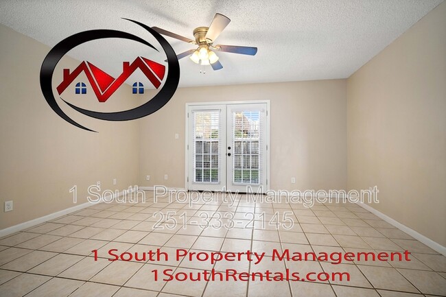 6527 Old Shell Rd in Mobile, AL - Building Photo - Building Photo