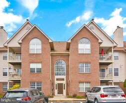 9720 Lake Point Ct in Upper Marlboro, MD - Building Photo