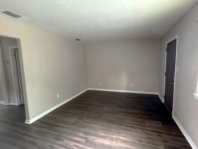 1401 Lazy Brook in Tallahassee, FL - Building Photo - Building Photo