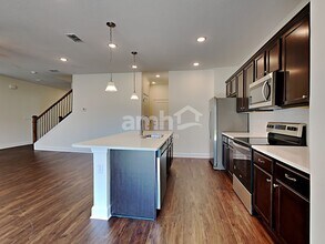 2474 Sapp Rd in Jacksonville, FL - Building Photo - Building Photo