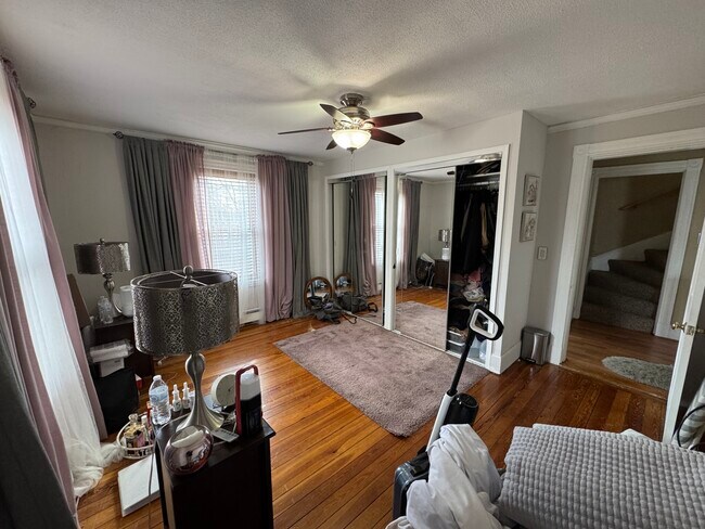 18 Plimpton Ave, Unit 2 in Norwood, MA - Building Photo - Building Photo