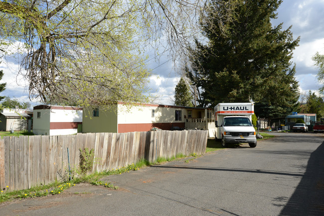 7316 E Boone Ave in Spokane, WA - Foto de edificio - Building Photo