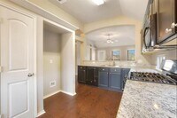 100 Brookside Dr photo'