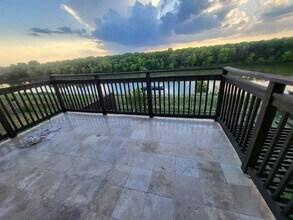 1461 Mission Hills Ln in Dallas, TX - Building Photo - Building Photo