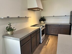 301 School House Ct in Roseville, CA - Building Photo - Building Photo