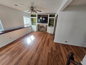 19420 E Colorado Dr in Aurora, CO - Building Photo - Building Photo