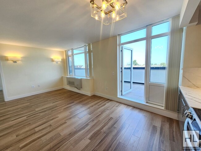 1-Bedroom with Huge Private Terrace – Mode
